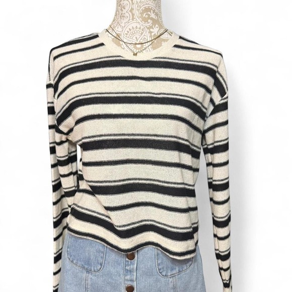 Classic Striped Black and White Long Zara Sweater Open Front Boho Layering Piece - Picture 2 of 4